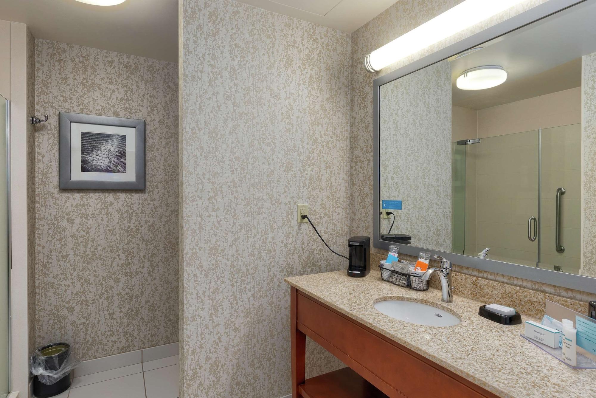 Hampton Inn & Suites Owensboro Downtown Waterfront Extérieur photo