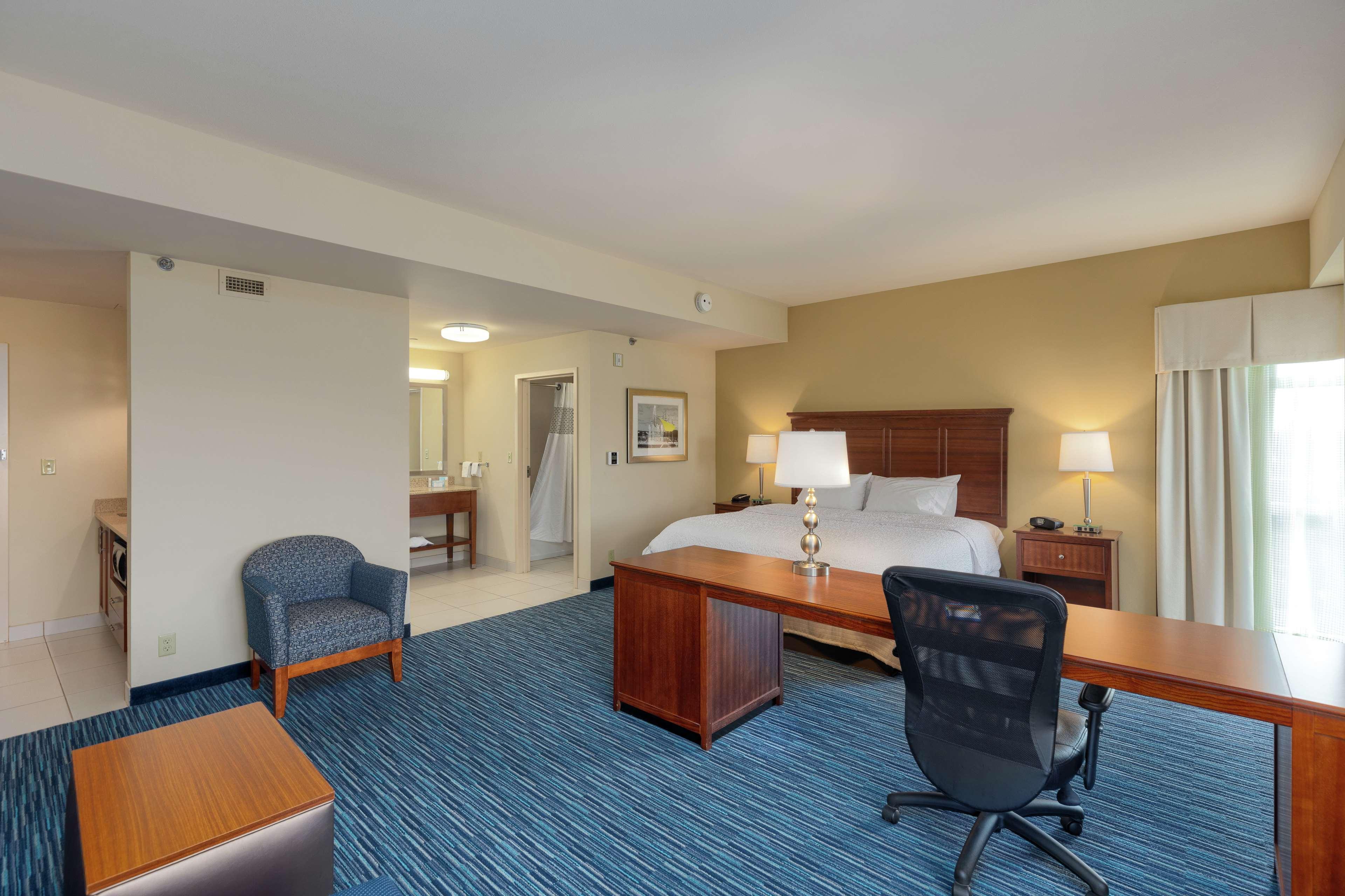 Hampton Inn & Suites Owensboro Downtown Waterfront Extérieur photo