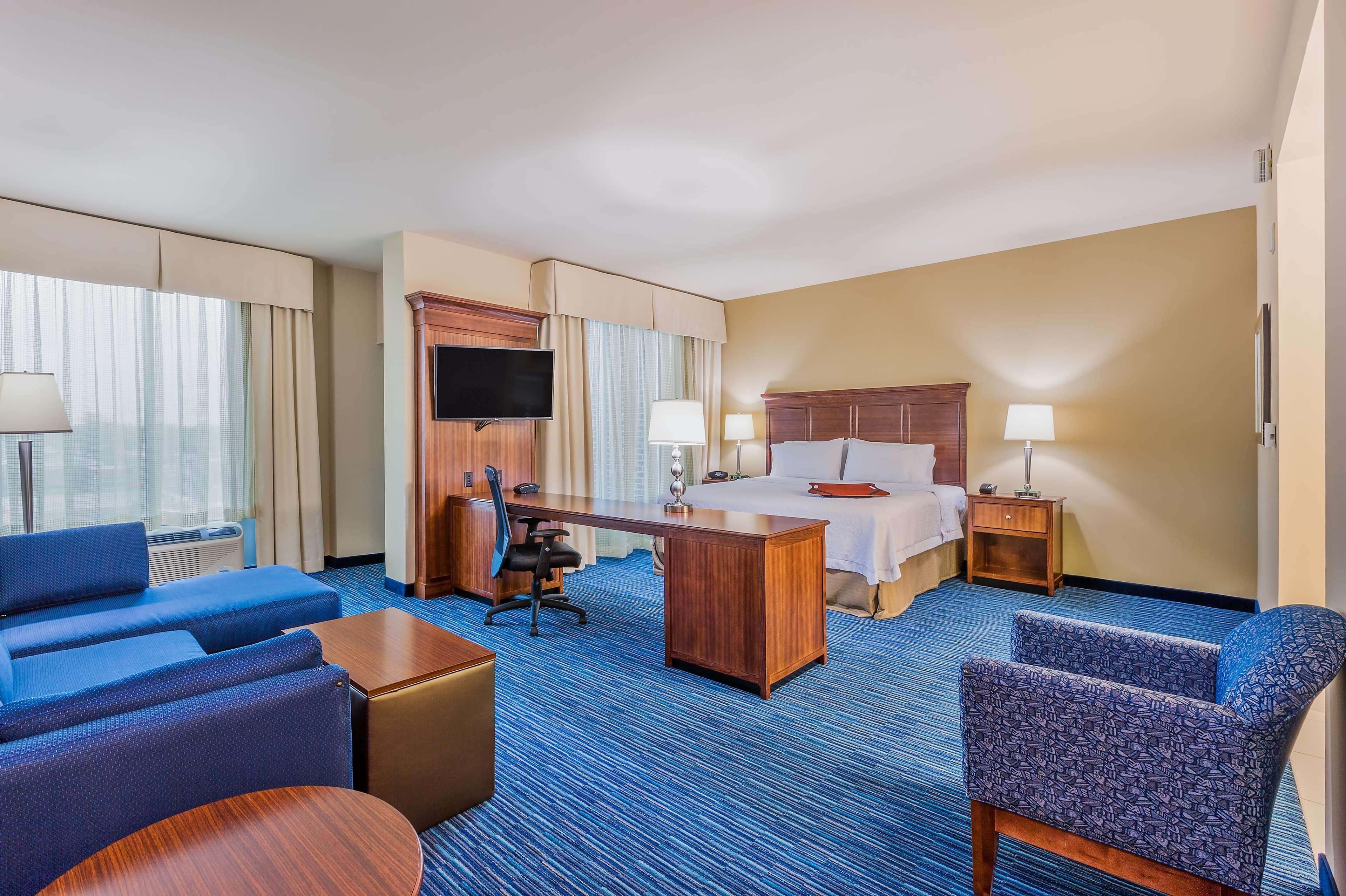 Hampton Inn & Suites Owensboro Downtown Waterfront Extérieur photo