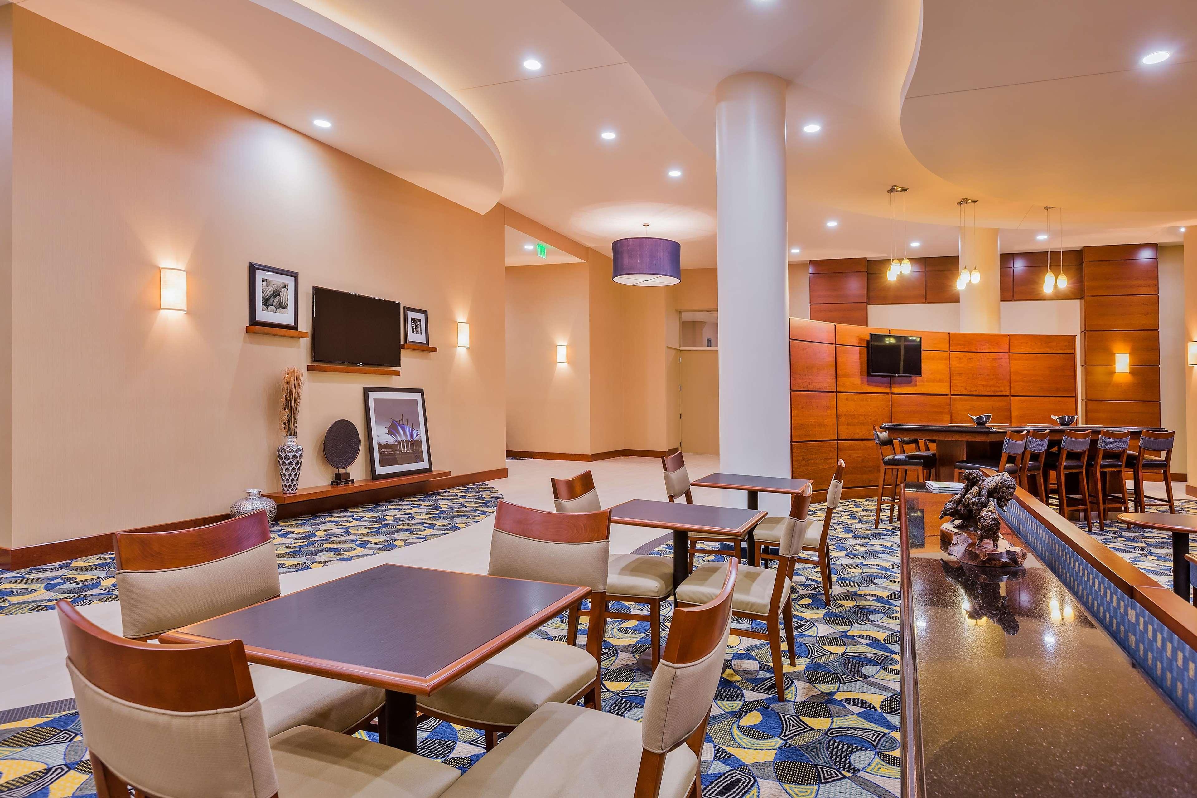 Hampton Inn & Suites Owensboro Downtown Waterfront Extérieur photo